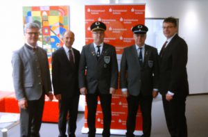 von links nach rechts: Florian Krinninger, Anton Pitzl, 1. Vorstand Christian Huber, Kassier Josef Brunner und Vorstand Dr. Erich Utz